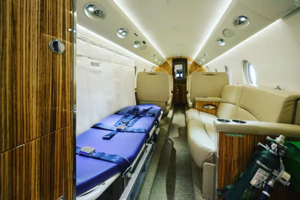 Ambulans Udara Jakarta ke Singapura