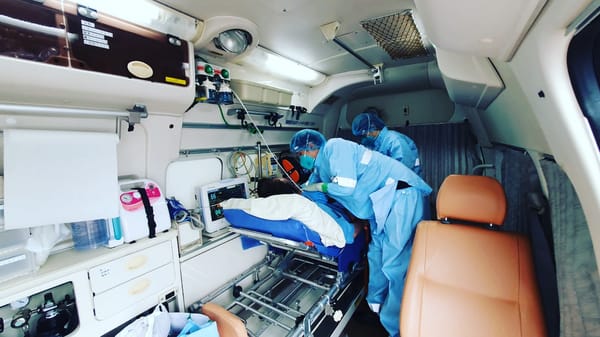 Kenapa Tidak Boleh Asal Pilih Ambulans: Pentingnya Layanan Ambulans Medis yang Profesional